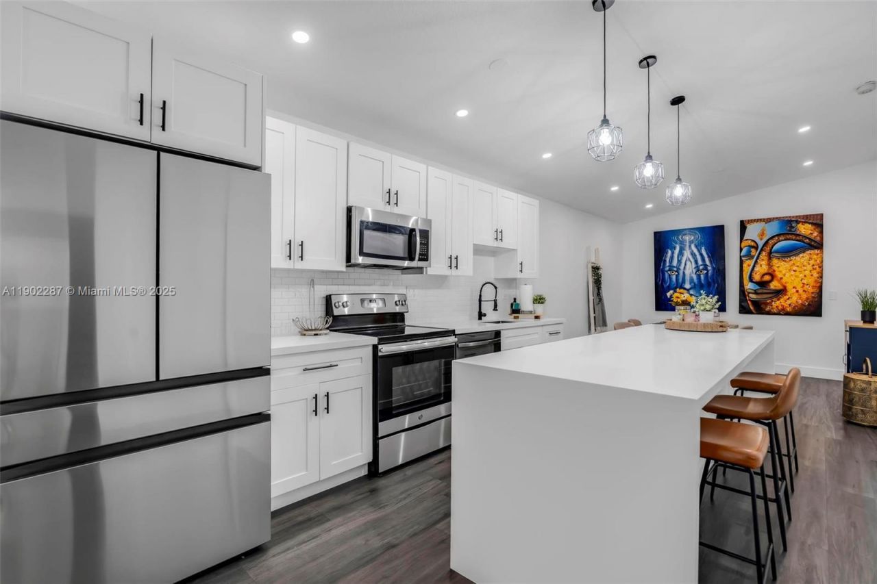 9174 NW 114th Ter, Hialeah Gardens, FL 33018 Photo