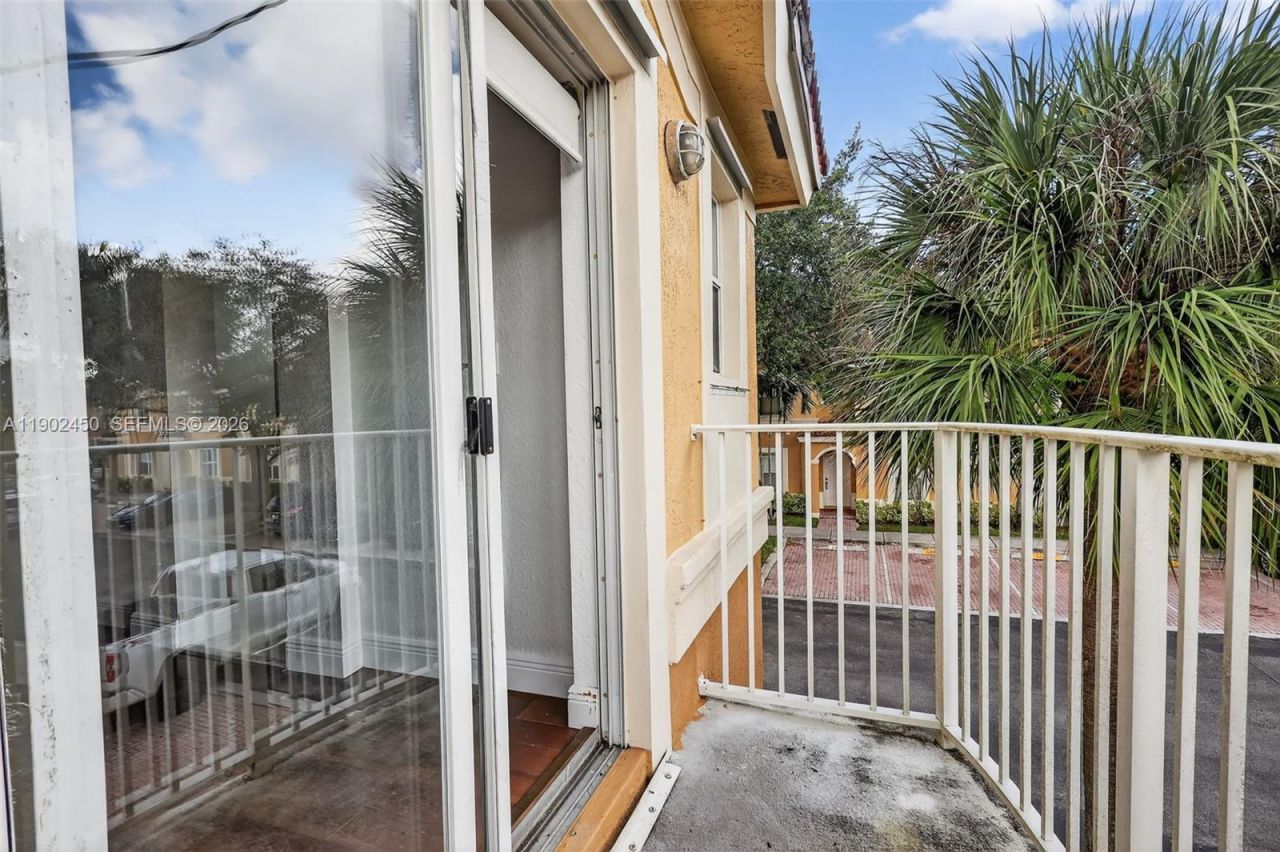 12989 SW 30th Ct, Unit 135, Miramar, FL 33027 Photo