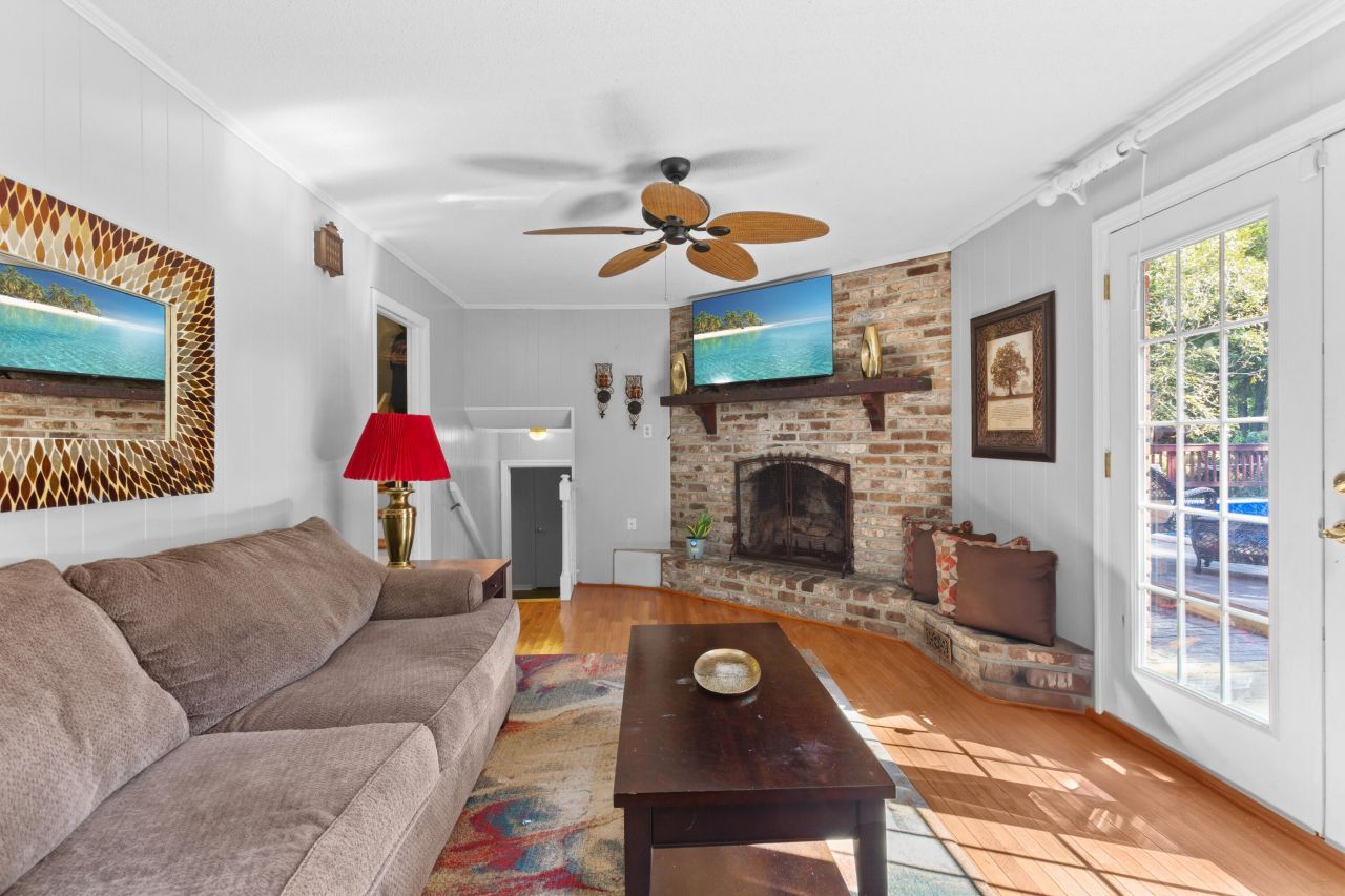 110 Harter Drive Photo 11