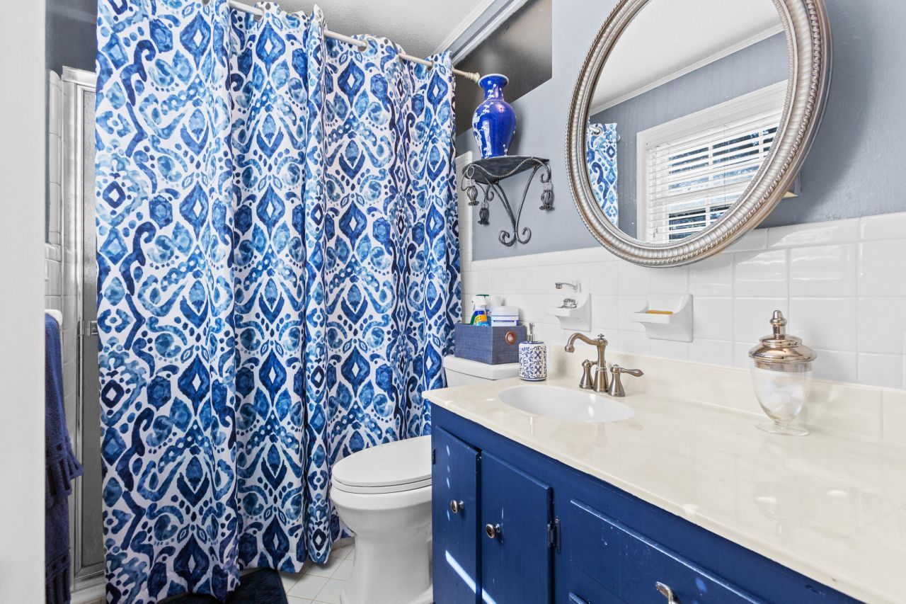 110 Harter Drive Photo 16