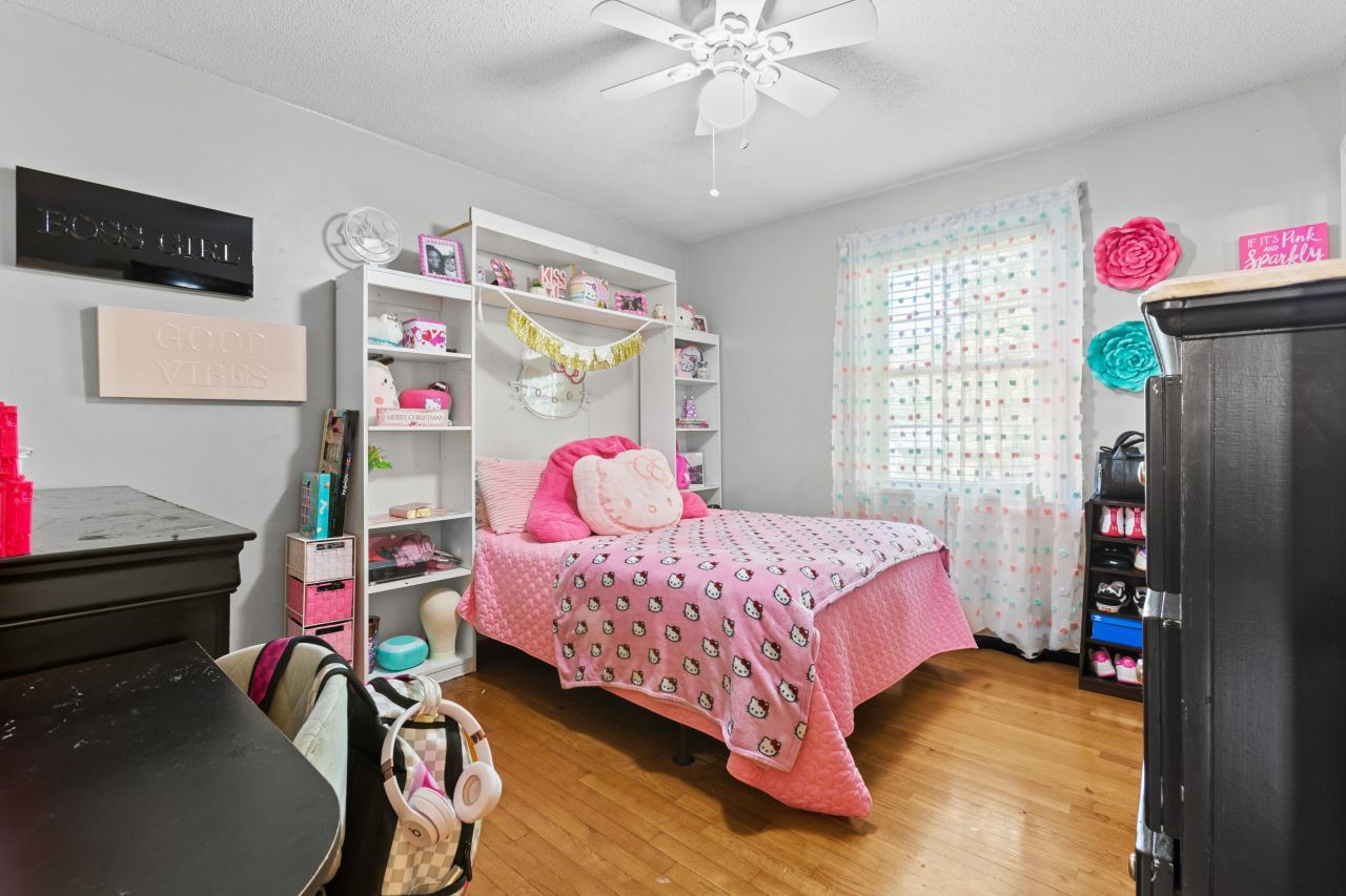 110 Harter Drive Photo 17