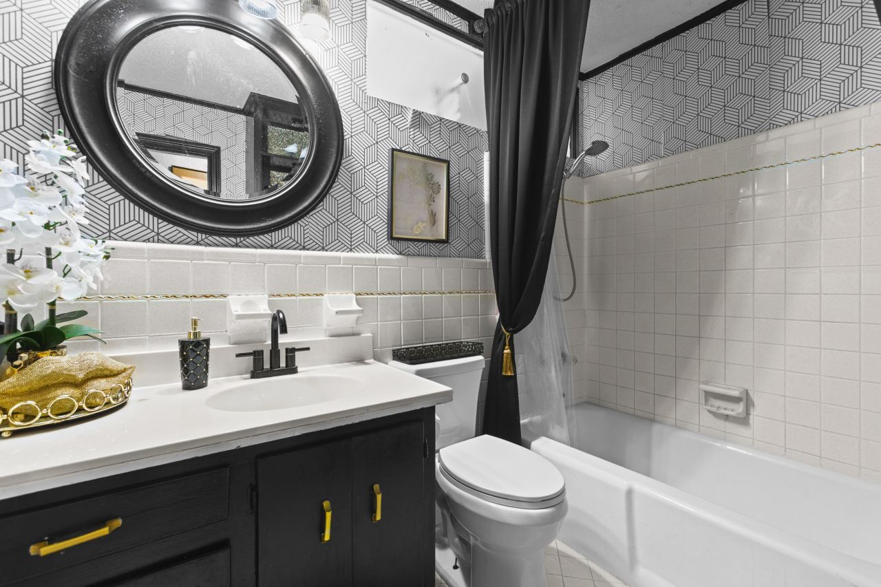 110 Harter Drive Photo 19