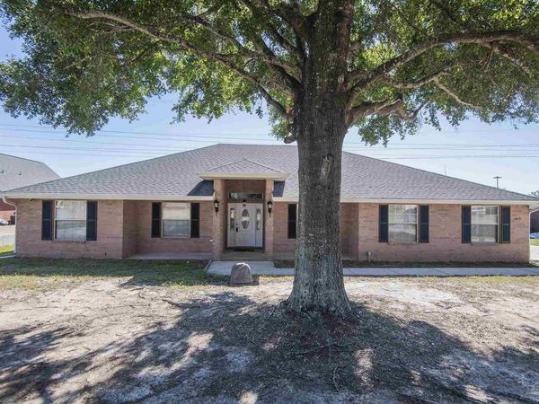 3310 Indian Hills Dr, Pace, FL 32571