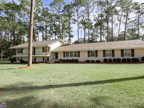 2021 Emory Drive, Tifton, GA 31794