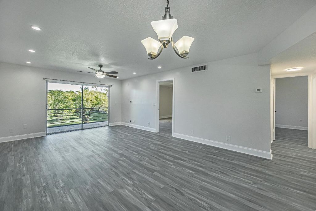 829 Camino Road, Unit 206-C, Delray Beach, FL 33445 Photo