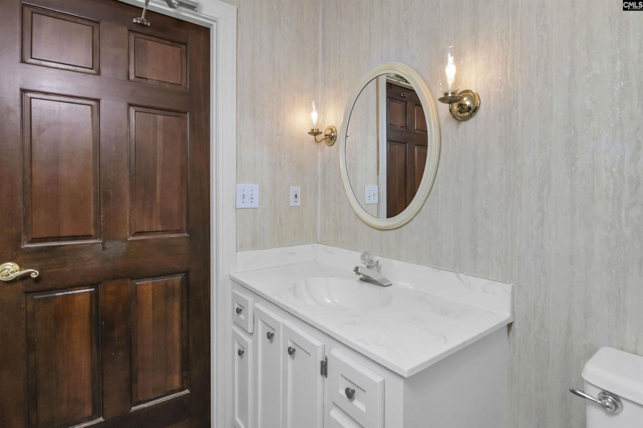 7193 Saint Andrews Road Photo 35