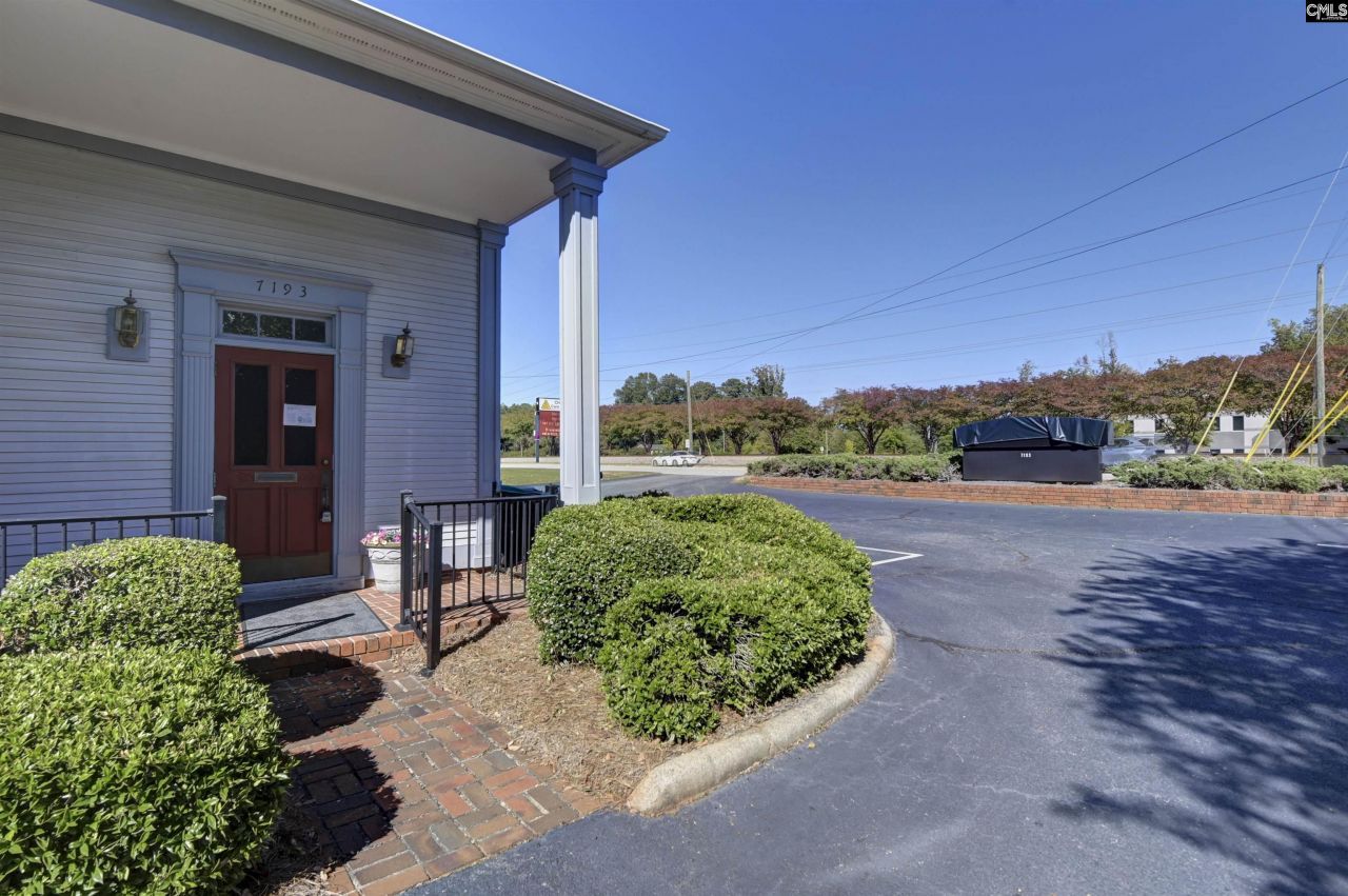 7193 Saint Andrews Road Photo 9