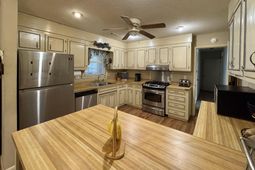 4057 Creekmoor Drive photo 4