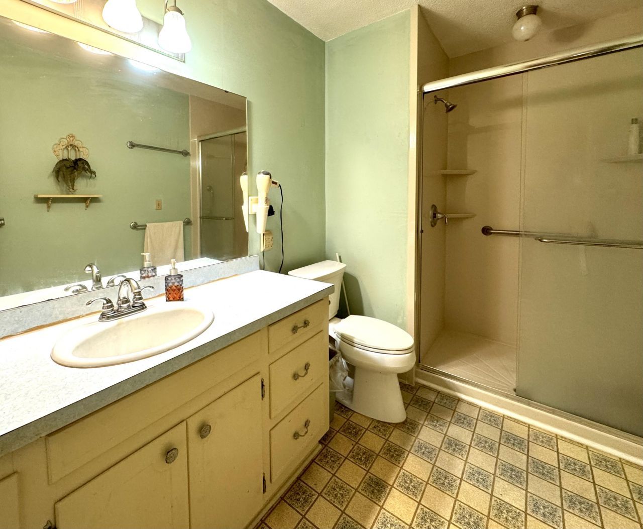 4057 Creekmoor Drive Photo 6