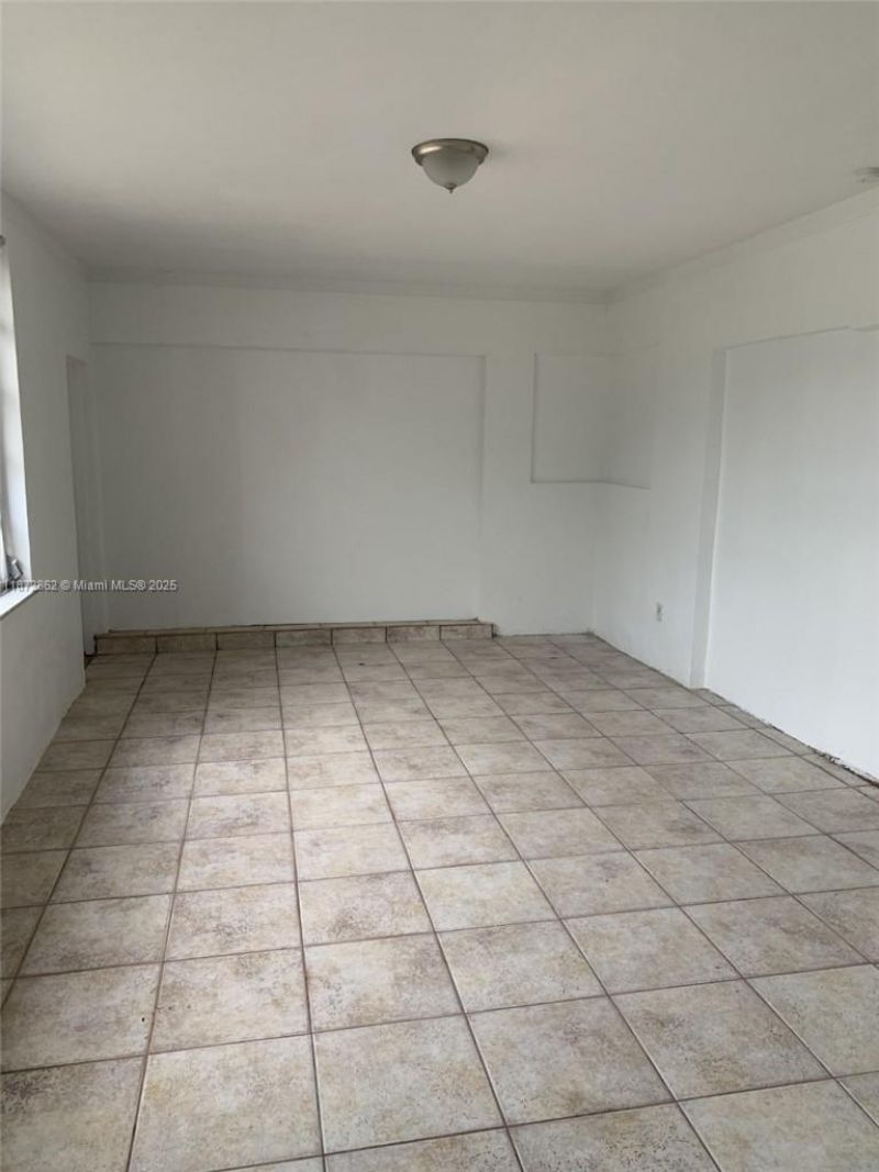 4361 NW 35th Ter, Lauderdale Lakes, FL 33309 Photo