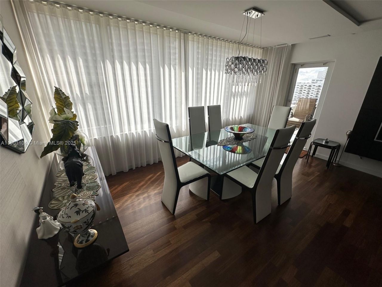 5600 Collins Ave, Unit 9E, Miami Beach, FL 33140 Photo