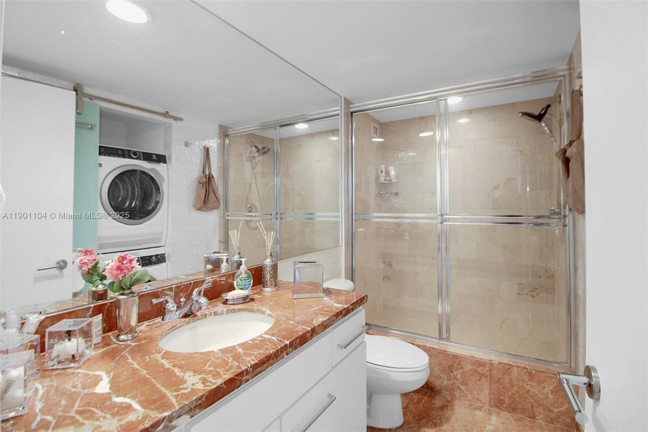 5600 Collins Ave, Unit 9E, Miami Beach, FL 33140 Photo