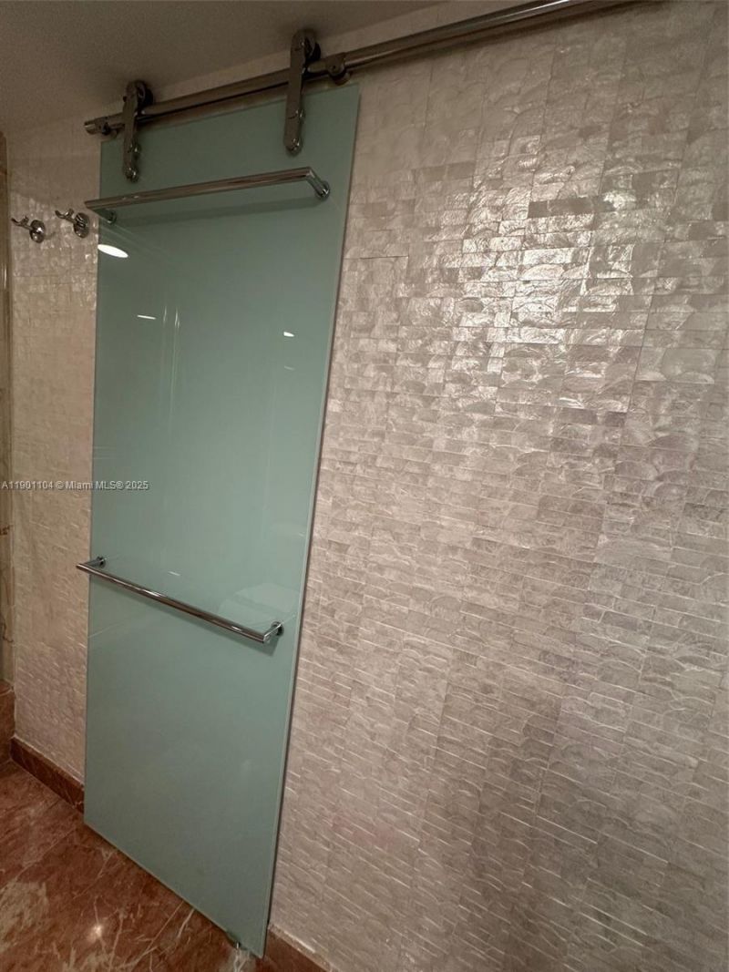 5600 Collins Ave, Unit 9E, Miami Beach, FL 33140 Photo