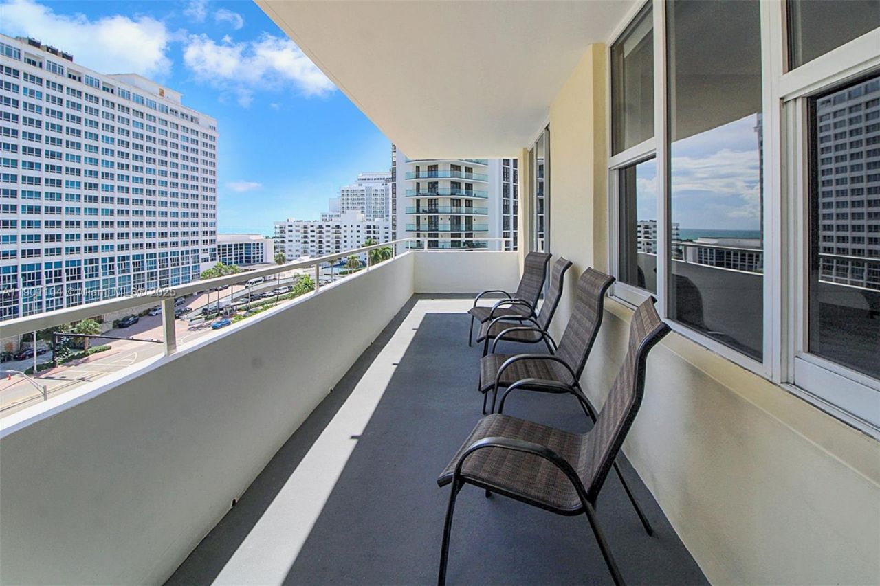 5600 Collins Ave, Unit 9E, Miami Beach, FL 33140 Photo