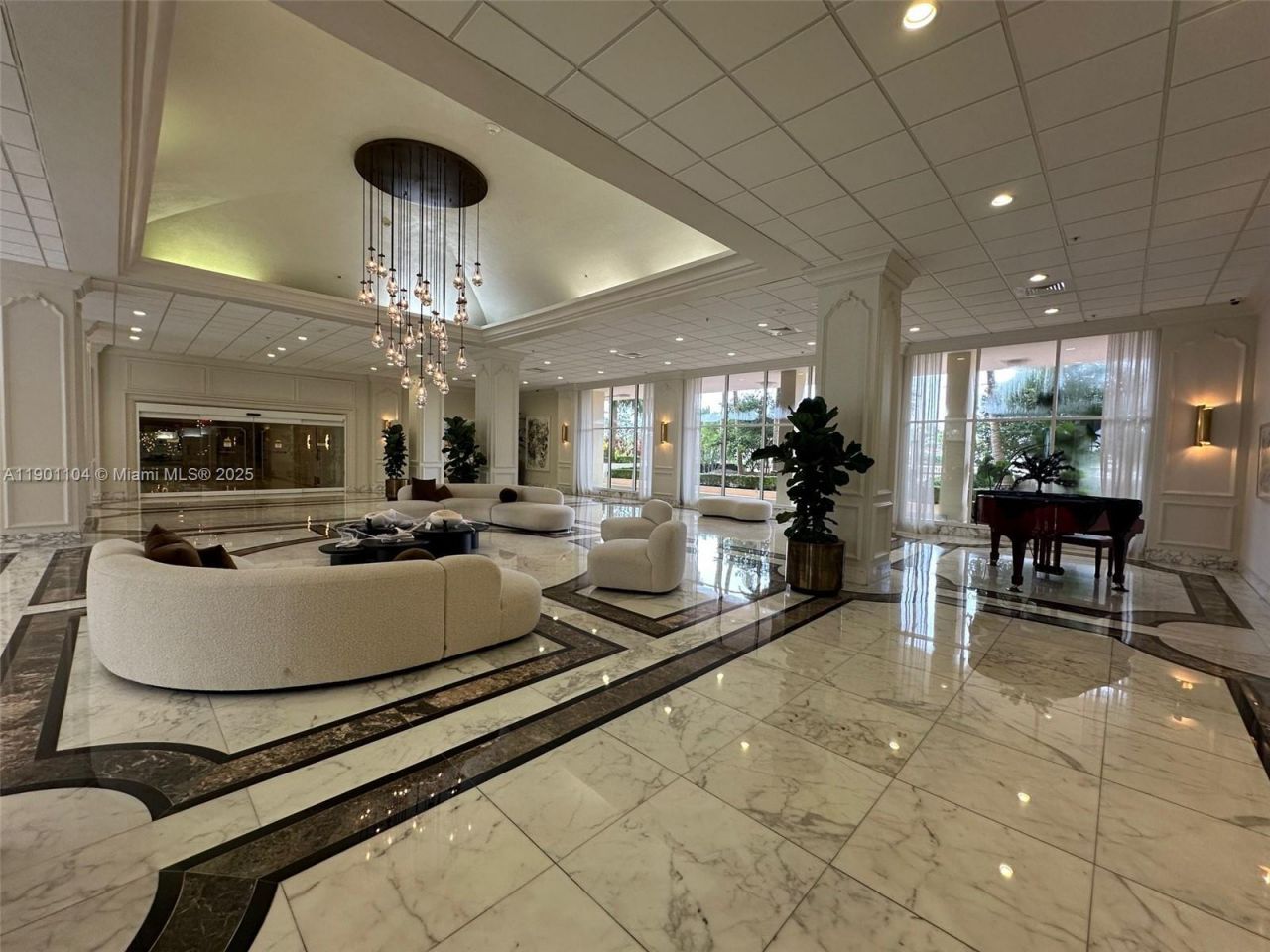 5600 Collins Ave, Unit 9E, Miami Beach, FL 33140 Photo