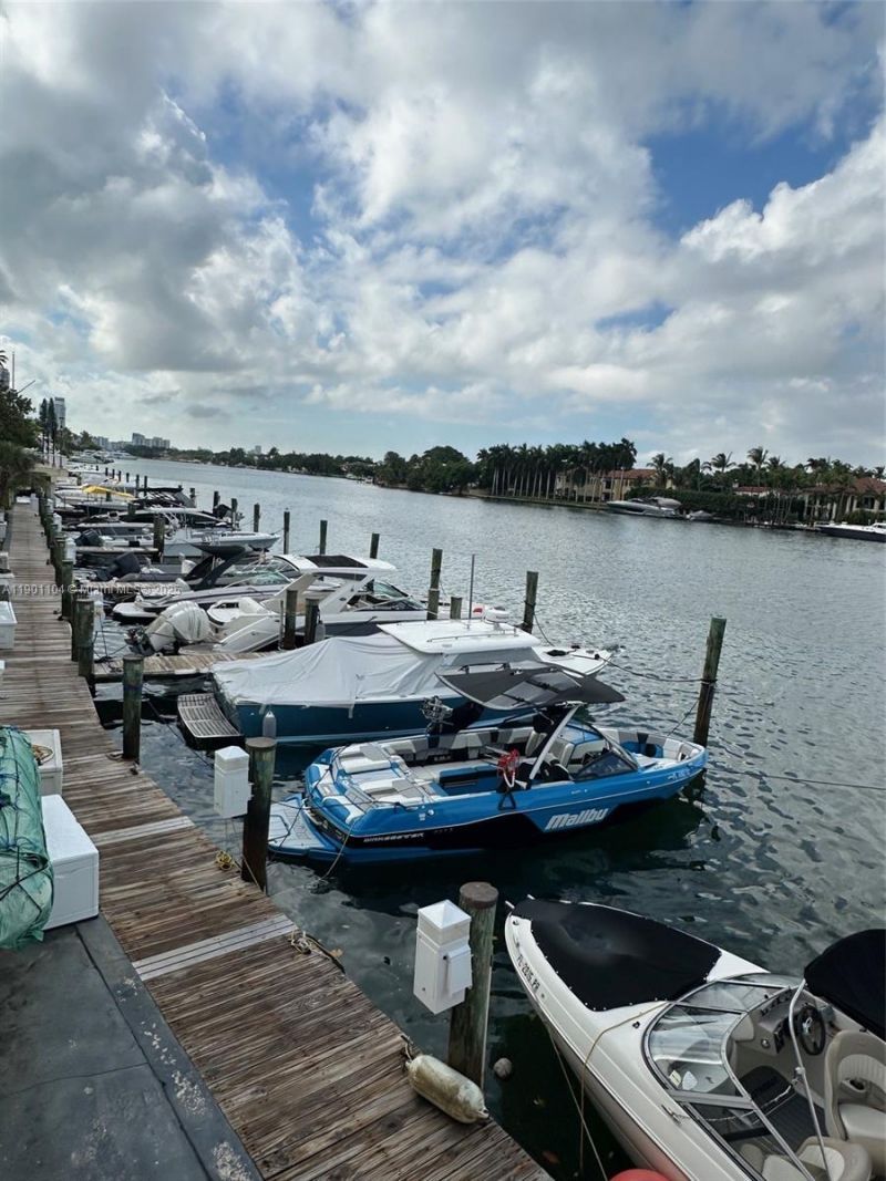 5600 Collins Ave, Unit 9E, Miami Beach, FL 33140 Photo