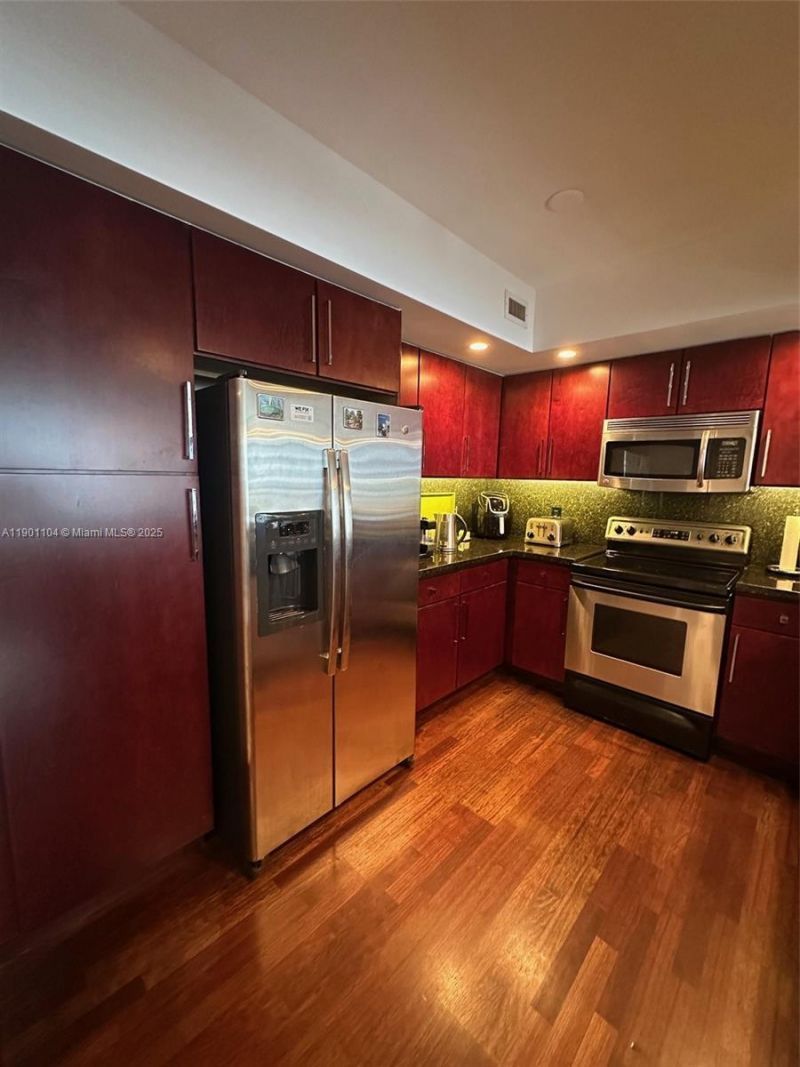 5600 Collins Ave, Unit 9E, Miami Beach, FL 33140 Photo