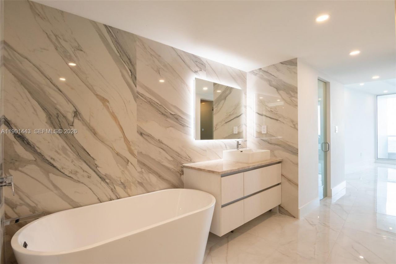 700 S Ocean Blvd, Unit 504, Boca Raton, FL 33432 Photo