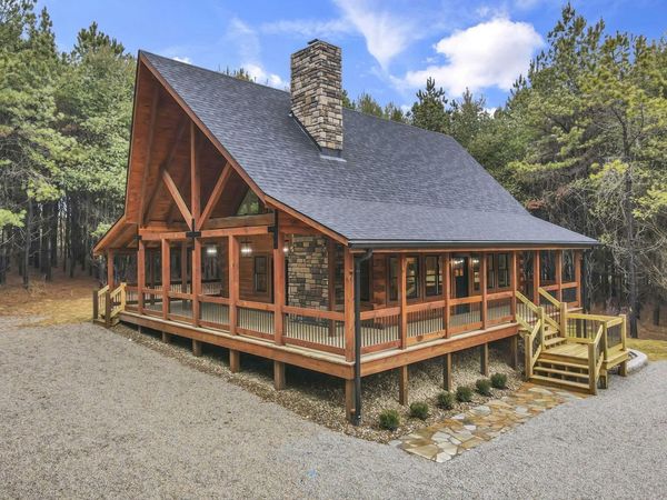 15817 Nickel Plate Road, Logan, OH 43138