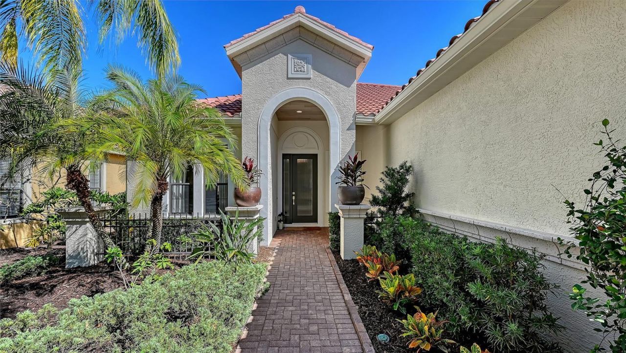 7656 Portstewart Drive, Lakewood Ranch, FL 34202 Photo