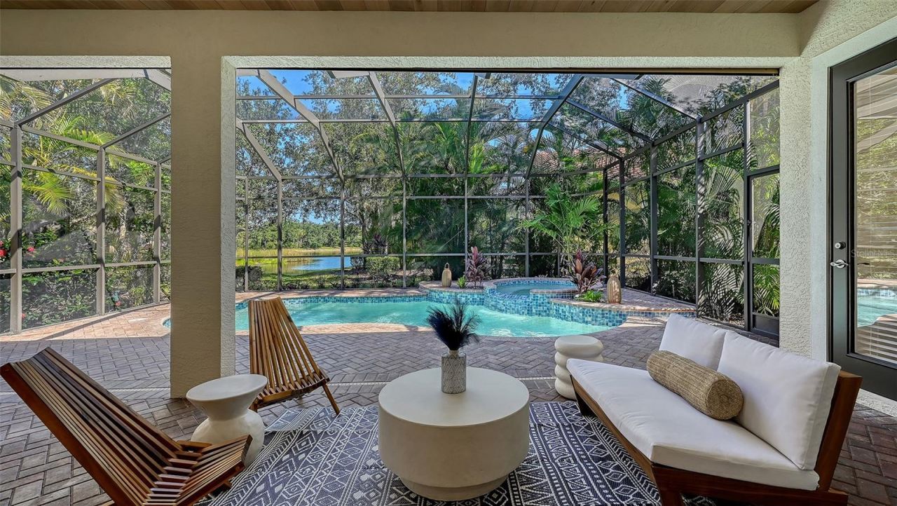 7656 Portstewart Drive, Lakewood Ranch, FL 34202 Photo