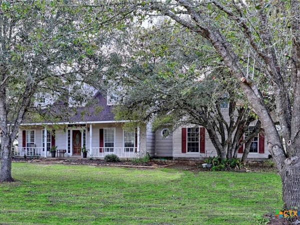 319 County Road 131a, Hallettsville, TX 77964