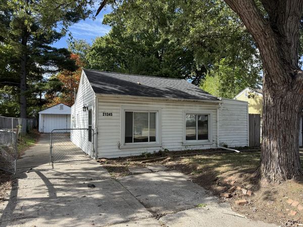 21345 Inkster Road, Farmington, MI 48336