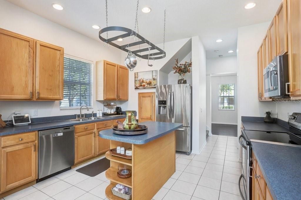 10026 Seymour Way, Tampa, FL 33626 Photo