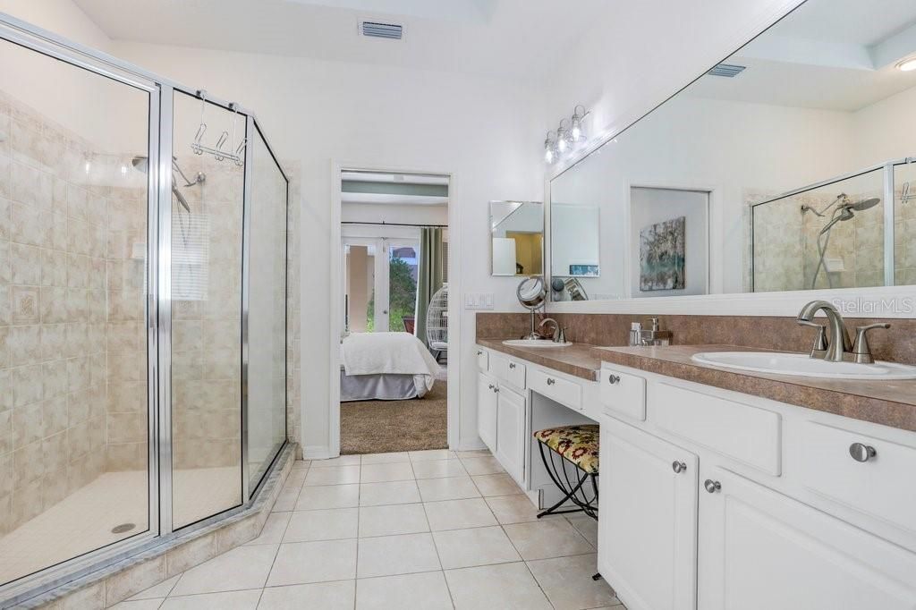 10026 Seymour Way, Tampa, FL 33626 Photo