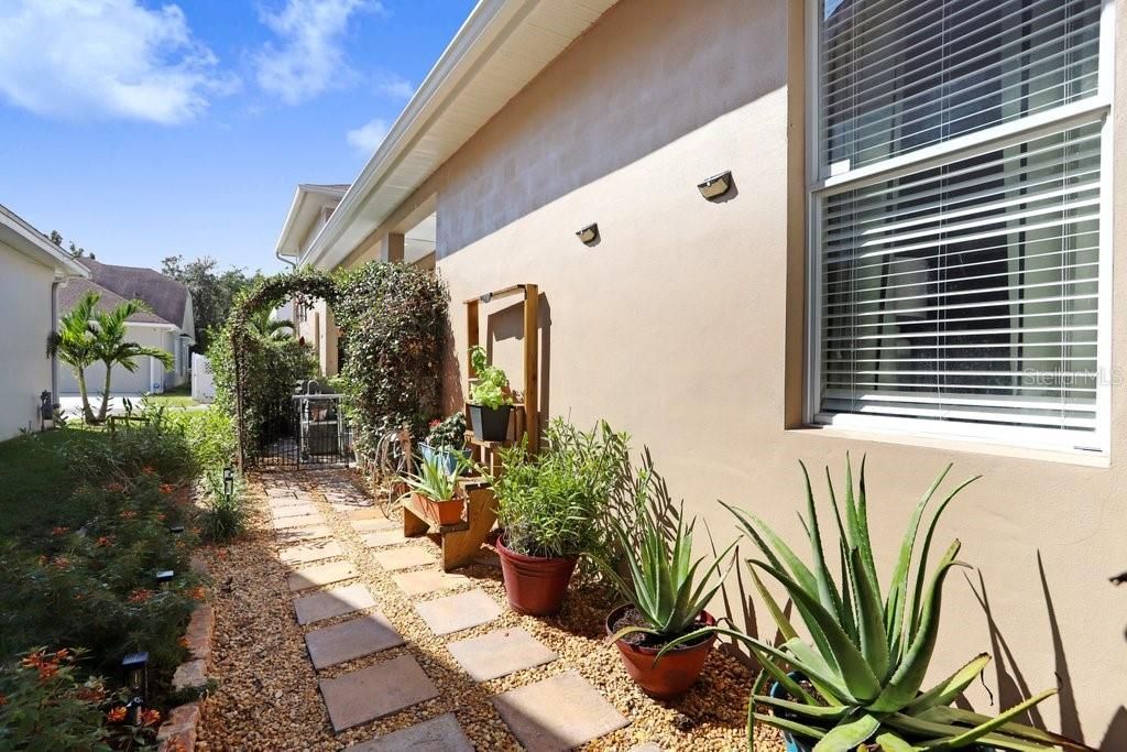 10026 Seymour Way, Tampa, FL 33626 Photo