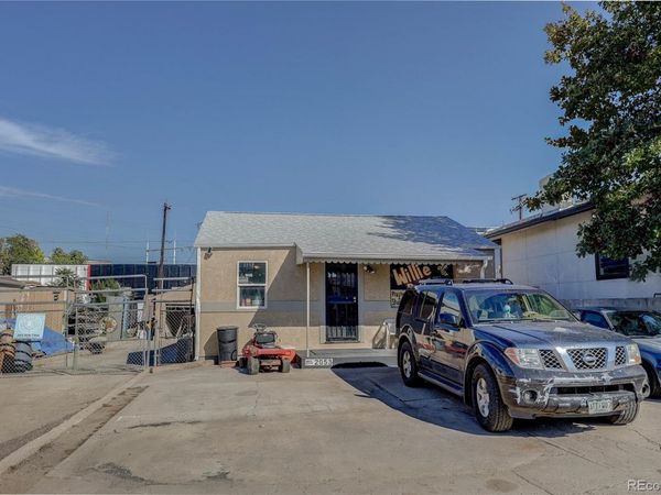 2053 W Hamilton Place , Sheridan, CO 80110