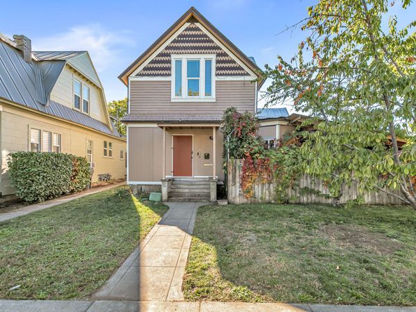 441 N Grape Street, Medford, OR 97501