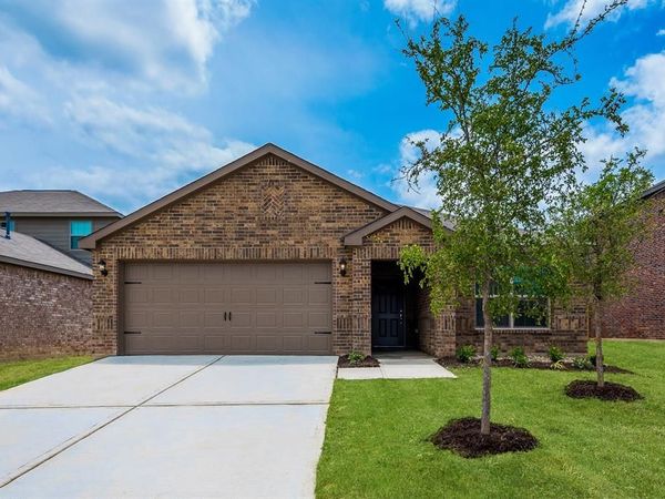 204 Shaw Creek Boulevard, Ferris, TX 75125