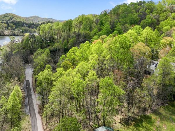 4008 Cooks Inlet Road, Kingsport, TN 37664