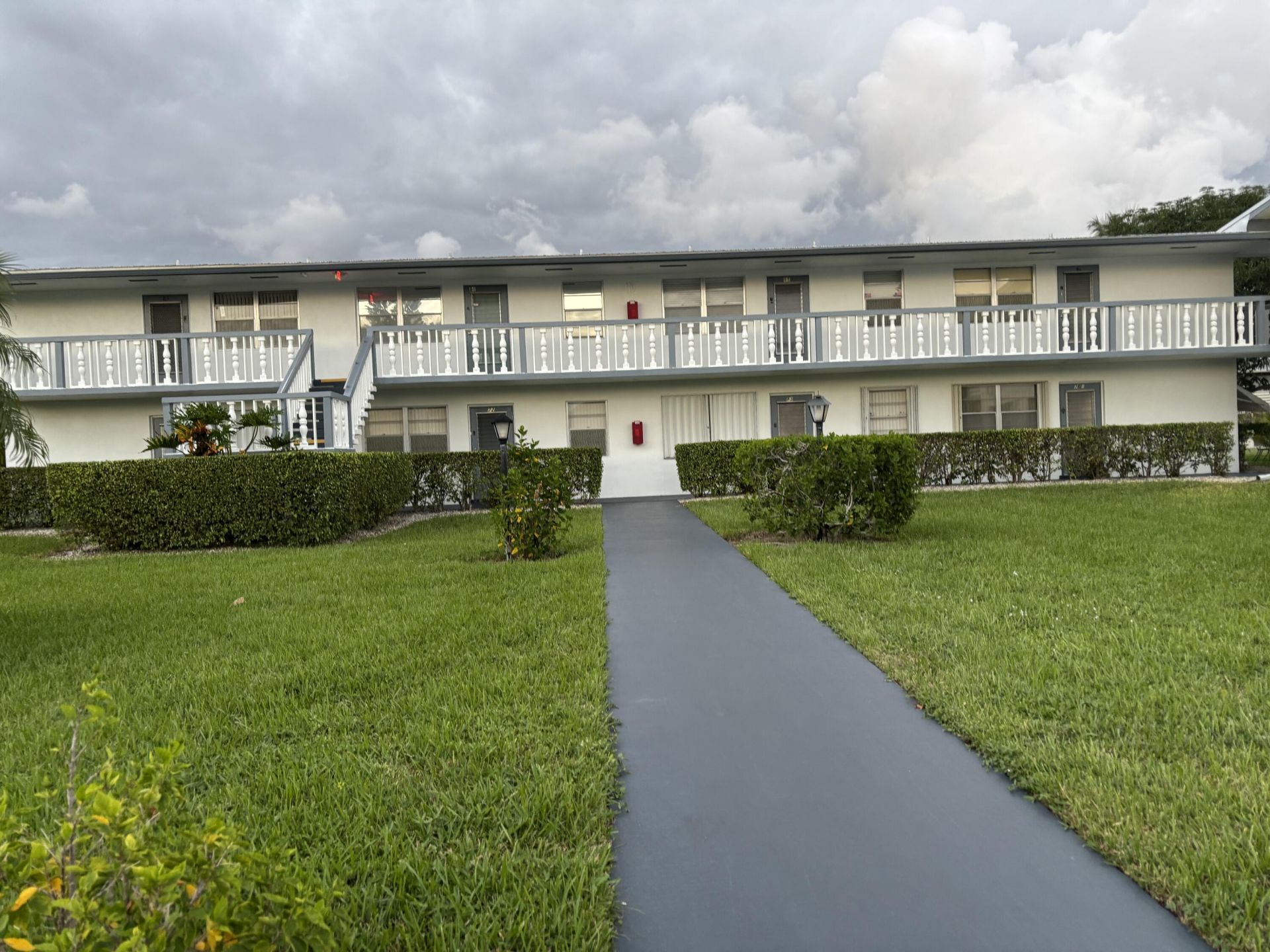 76 Cambridge D, Unit D, West Palm Beach, FL 33417 Photo