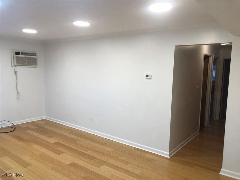 1402 Golden Gate Boulevard, Unit G102, Mayfield Heights, OH 44124 Photo 13