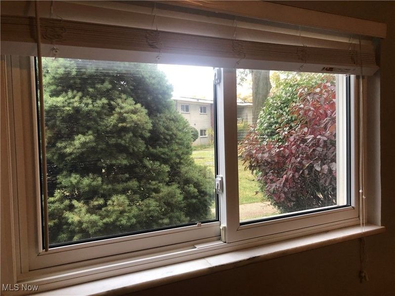 1402 Golden Gate Boulevard, Unit G102, Mayfield Heights, OH 44124 Photo 20