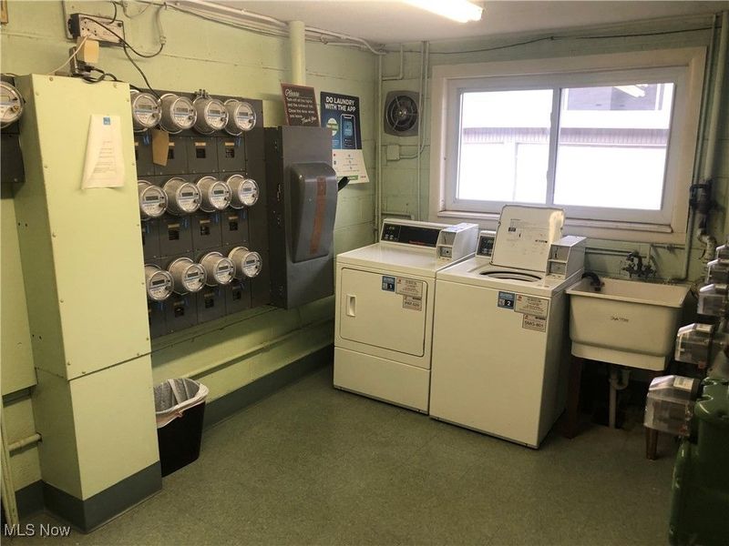 1402 Golden Gate Boulevard, Unit G102, Mayfield Heights, OH 44124 Photo 30