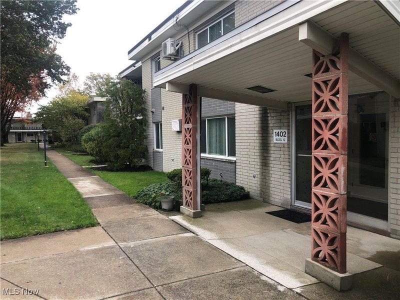 1402 Golden Gate Boulevard, Unit G102, Mayfield Heights, OH 44124 Photo 35