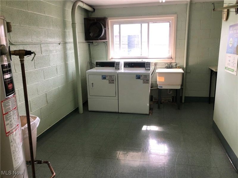 1402 Golden Gate Boulevard, Unit G102, Mayfield Heights, OH 44124 Photo 46