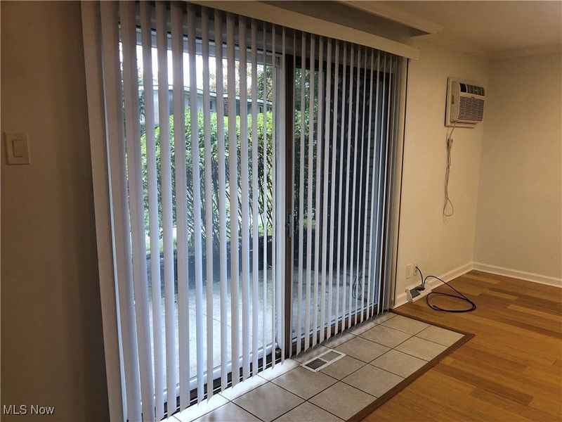 1402 Golden Gate Boulevard, Unit G102, Mayfield Heights, OH 44124 Photo 9