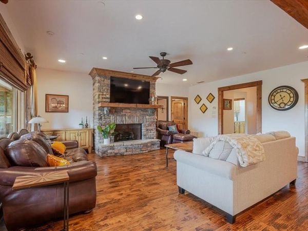 1633 Scenic Drive, Unit 102, Graford, TX 76449