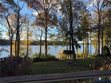 5601 Promontory Pointe Road, Midlothian, VA 23112