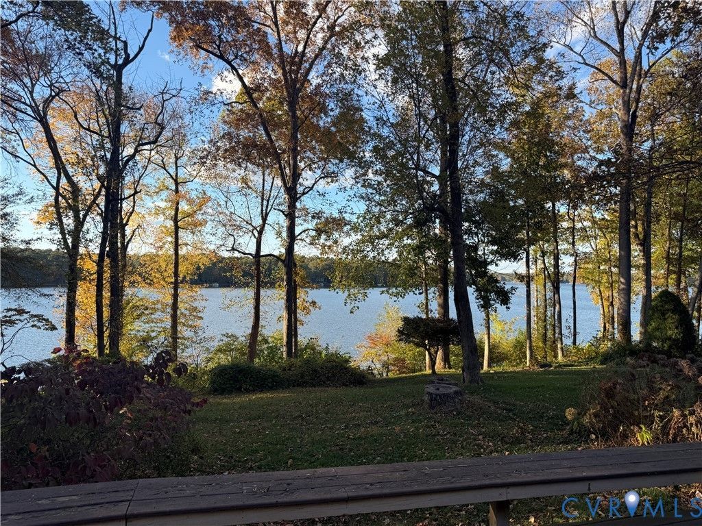 5601 Promontory Pointe Road, Midlothian, VA 23112 Main Photo