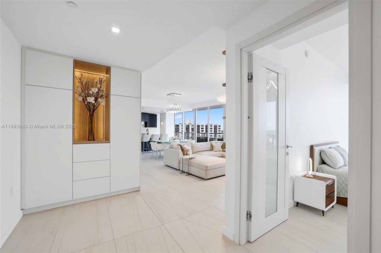 2200 N Ocean Blvd, Unit N504, Fort Lauderdale, FL 33305 Photo