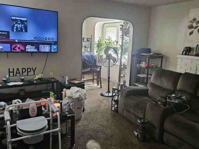 957 Bank Street, Akron, OH 44305 Photo 2