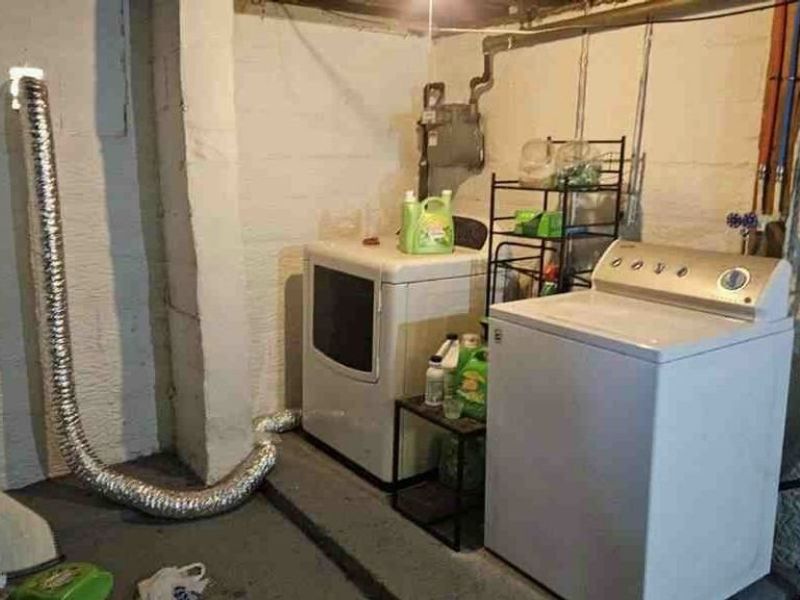 957 Bank Street, Akron, OH 44305 Photo 9