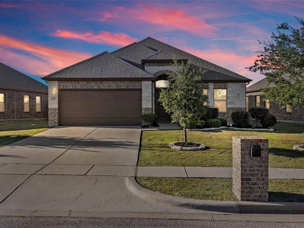 618 Dogwood Drive, Greenville, TX 75402