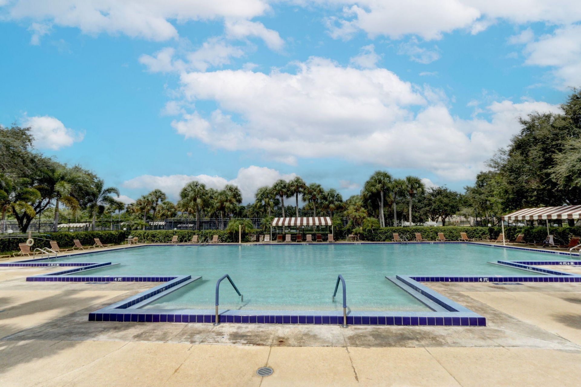 2409 24th Way, West Palm Beach, FL 33407 Photo