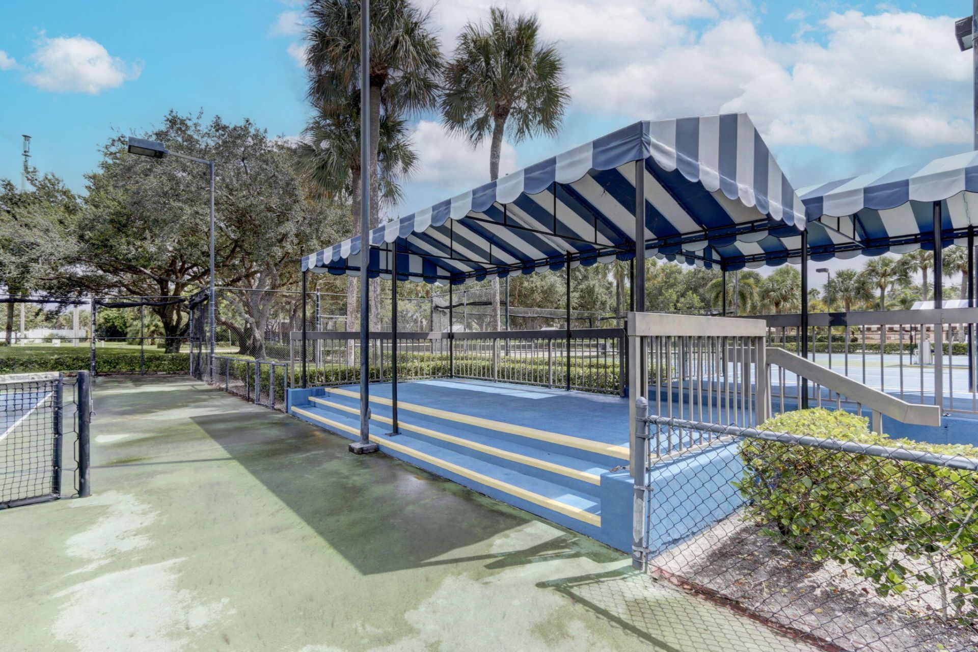 2409 24th Way, West Palm Beach, FL 33407 Photo